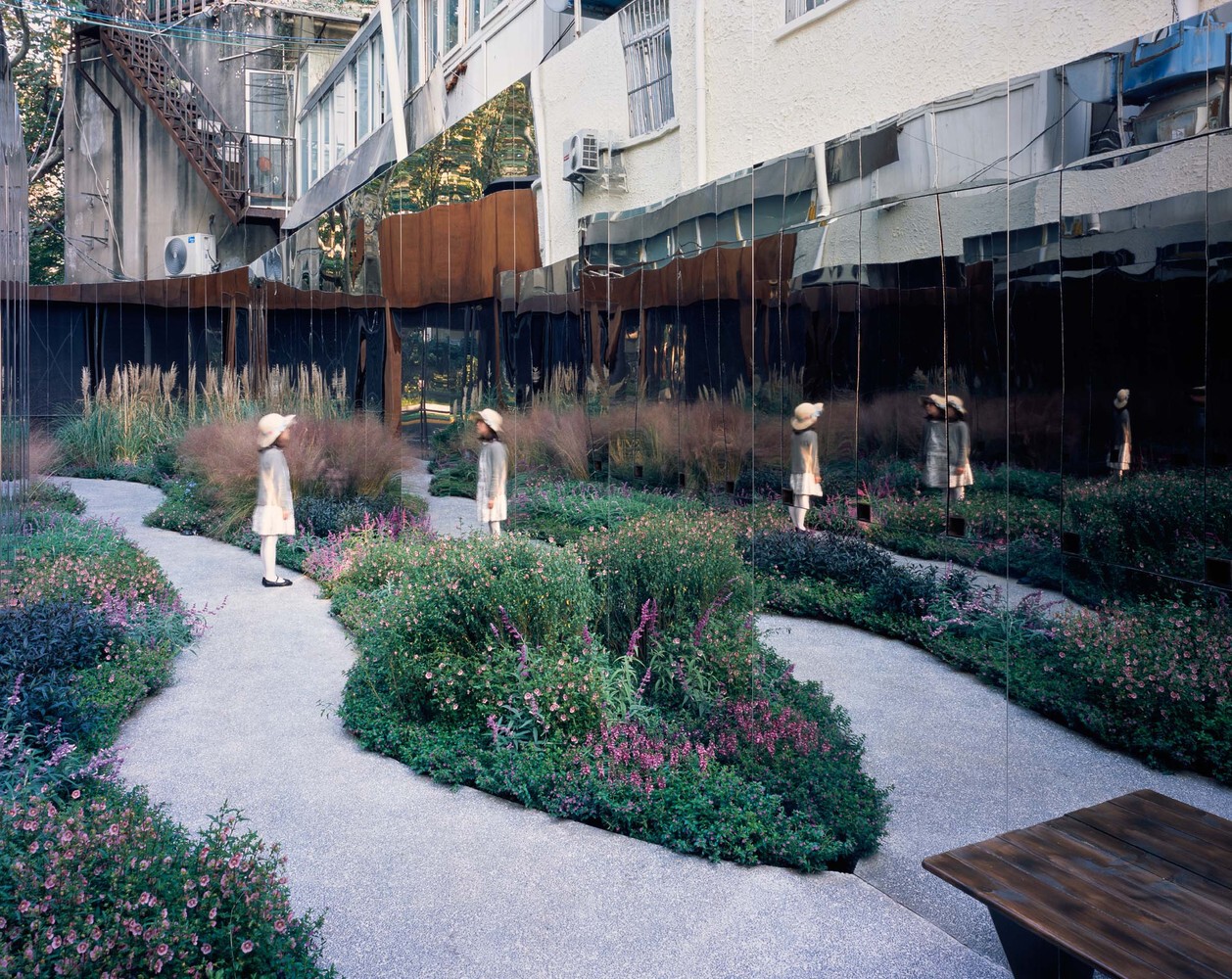 Pocket Park on Xinhua Road, Shanghai by SHUISHI. Image © Hao Chen