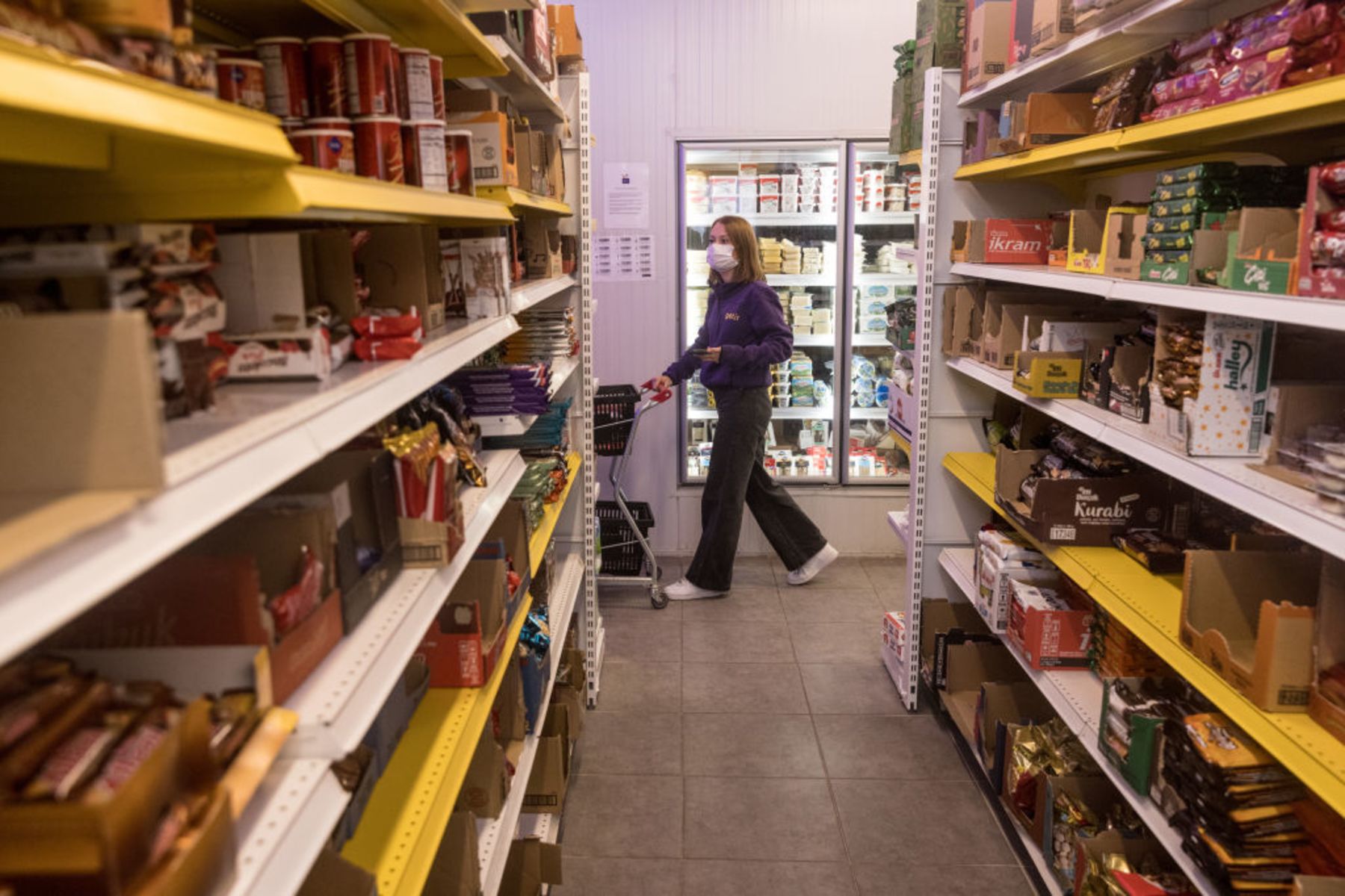 This may look like an ordinary grocery store. But the only shoppers at this Getir warehouse in Istanbul, Turkey, are delivery workers. Photographer: Chris McGrath/Getty Images Europe