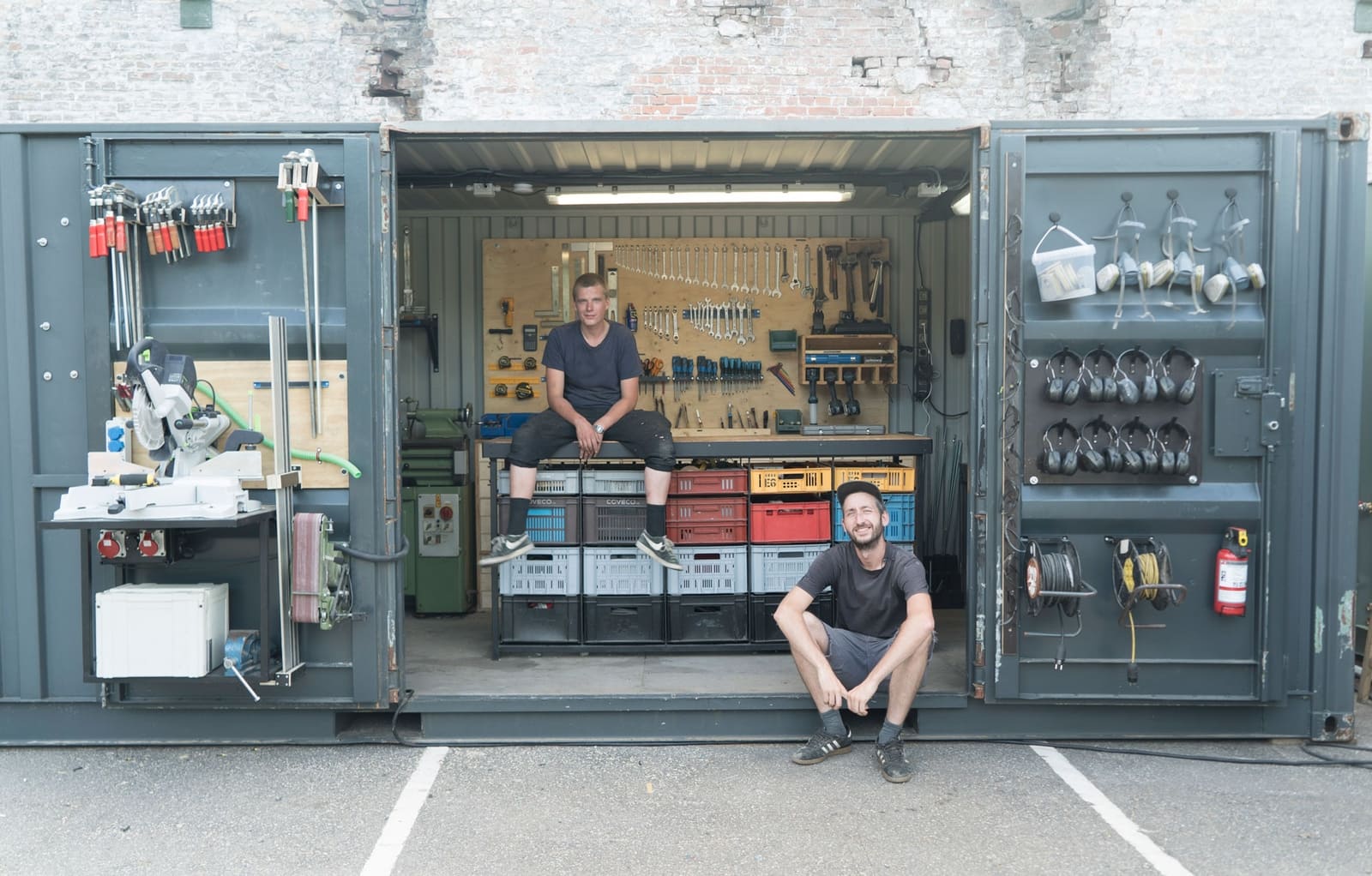 How we build a Workspace & Kitchen inside a Shipping Container